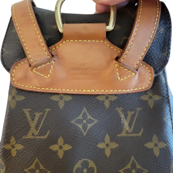 Louis Vuitton Montsouris MM Backpack - Picture 15 of 16